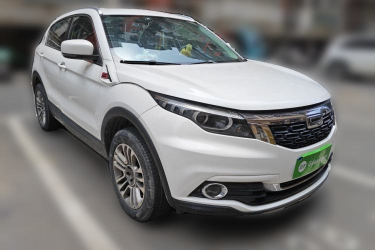 Used Qoros 5 2017 1.6T Automatic Prestige Model Front Right 45 Deg