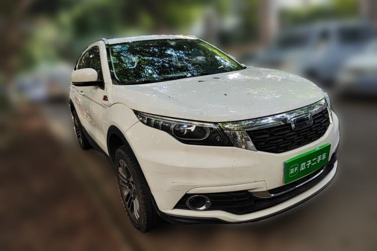 Used Qoros 5 2017 1.6T Automatic Prestige Model Front Right 45 Deg