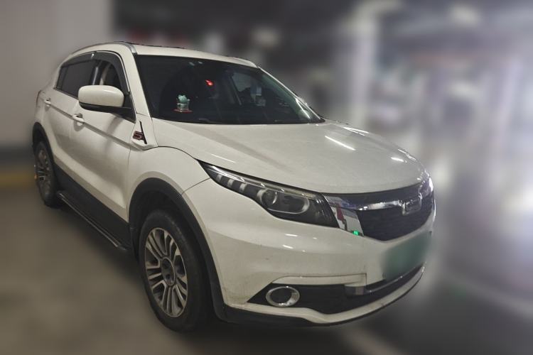 Used Qoros 5 2017 1.6T Automatic Prestige Model Front Right 45 Deg