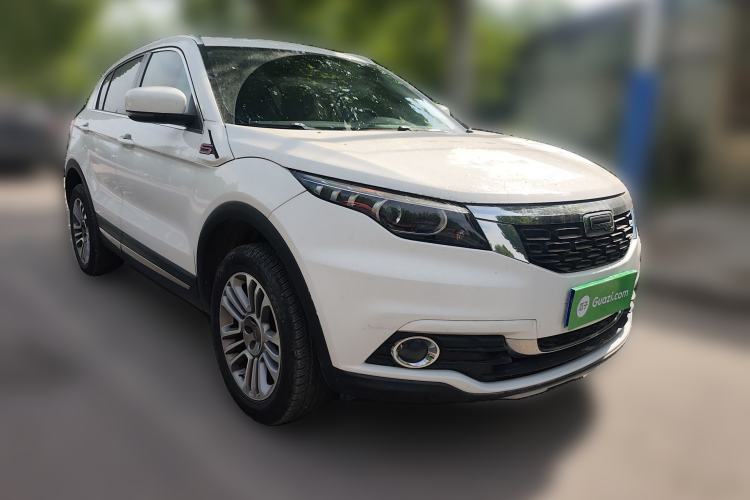 Used Qoros 5 2017 1.6T Automatic Prestige Model Front Right 45 Deg