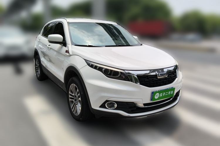 Used Qoros 5 2017 1.6T Automatic Prestige Model Front Right 45 Deg