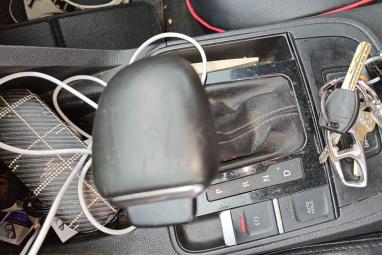 Used Qoros 5 2017 1.6T Automatic Leading Model Gear Lever