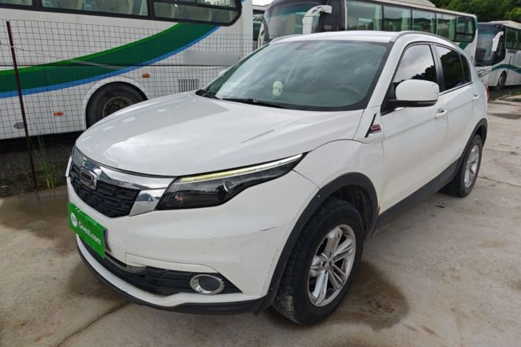Used Qoros 5 2017 1.6T Automatic Leading Model Guazi used car, China used car export, Used car for sale, Used Qoros cars, Cheapest cars for sale