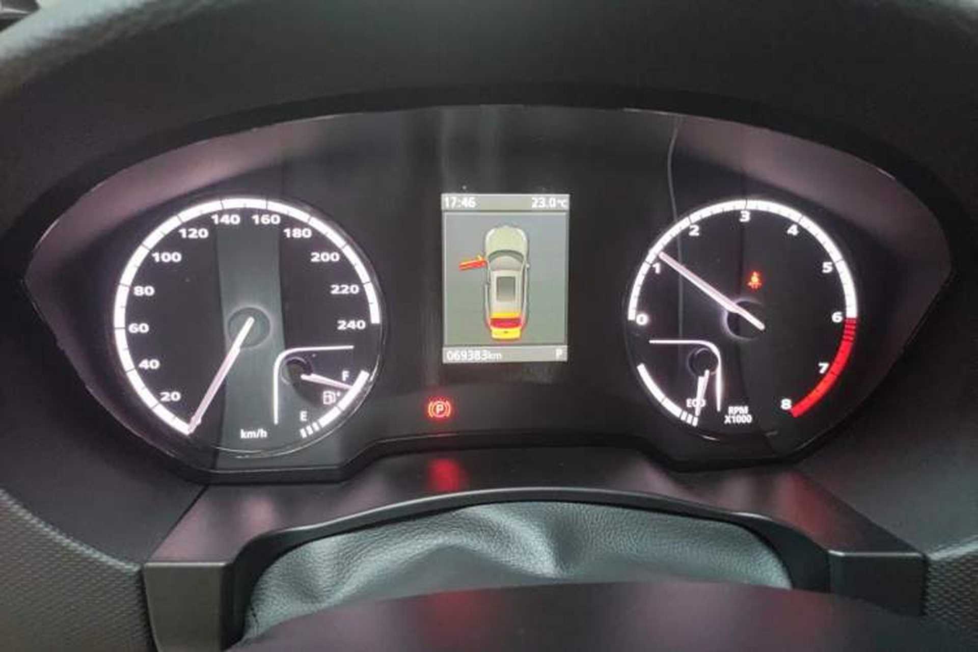 Used Qoros 5 2017 1.6T Automatic Prestige Model Instrument Cluster