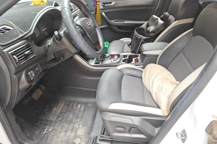 Used Qoros 5 2017 1.6T Automatic Prestige Model Left Front Seat