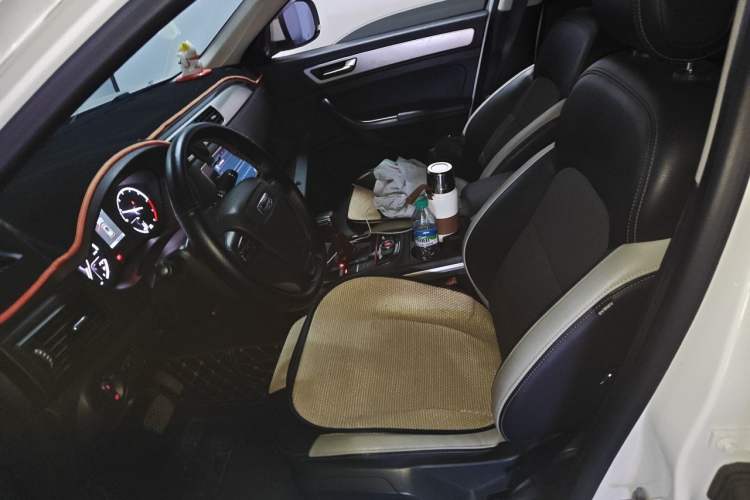 Used Qoros 5 2017 1.6T Automatic Prestige Model Left Front Seat