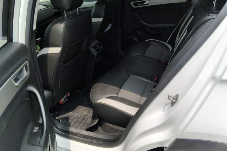 Used Qoros 5 2017 1.6T Automatic Prestige Model Left Rear Seat