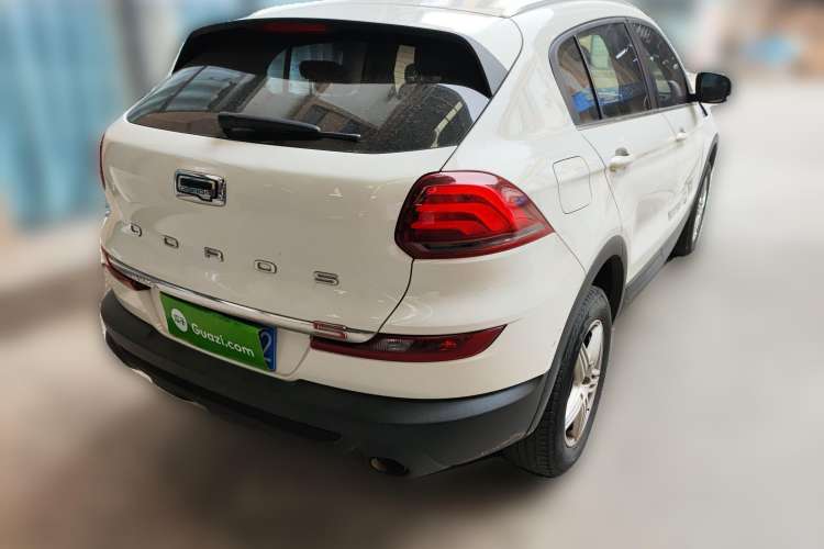 Used Qoros 5 2017 1.6T Manual Leading Model Rear Right 45 Deg