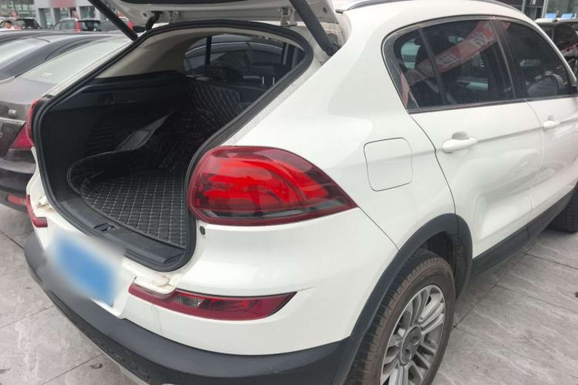 Used Qoros 5 2017 1.6T Automatic Prestige Model Rear Right 45 Deg