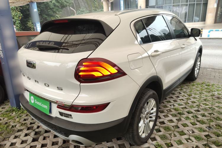 Used Qoros 5 2017 1.6T Automatic Prestige Model Rear Right 45 Deg