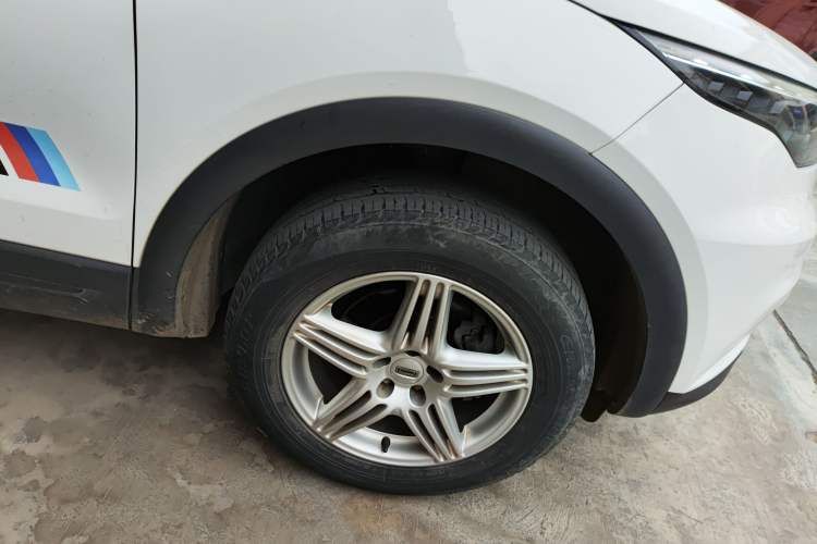 Used Qoros 5 2017 1.6T Manual Leading Model Right Front Wheel Hub