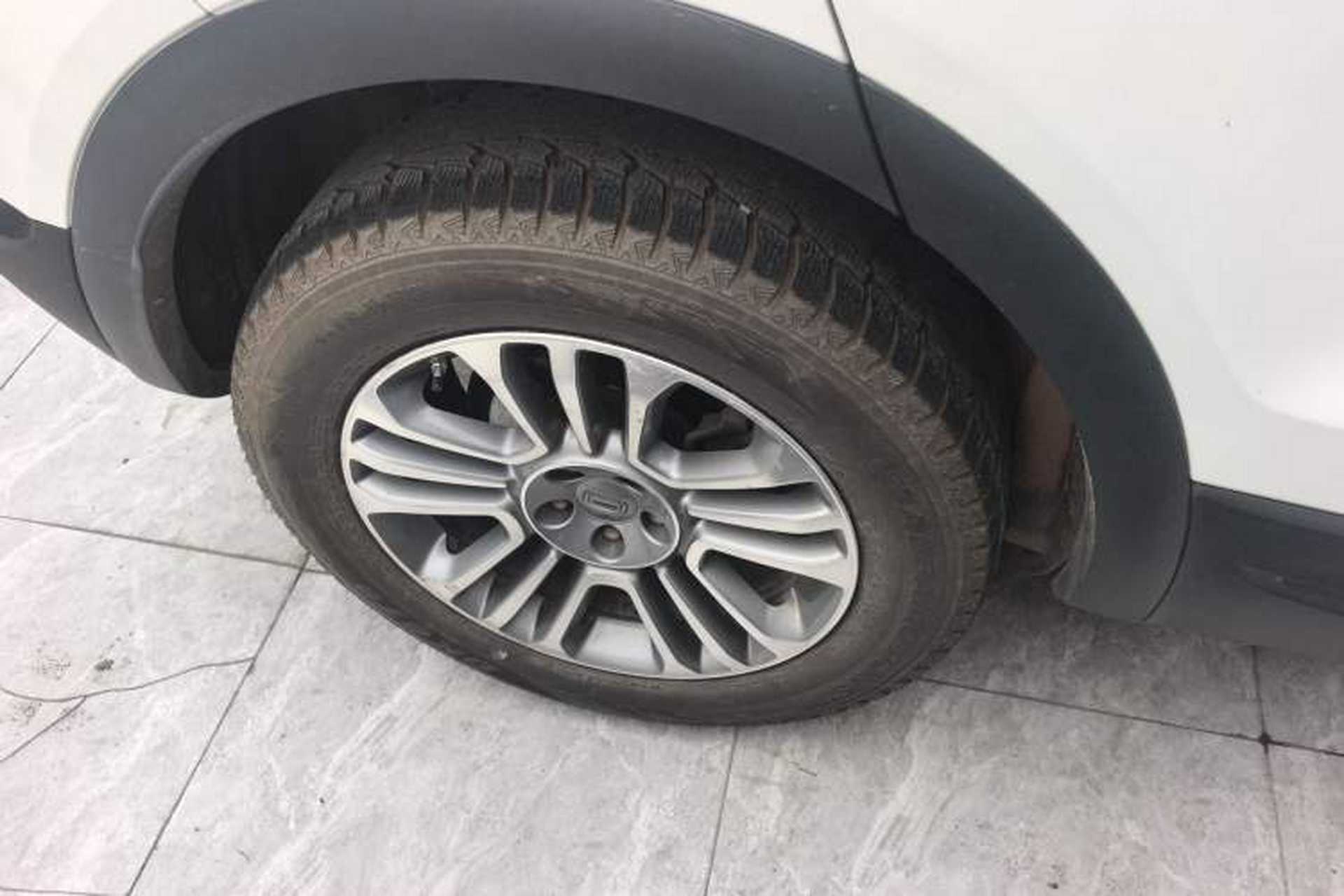 Used Qoros 5 2017 1.6T Automatic Prestige Model Right Rear Wheel Hub