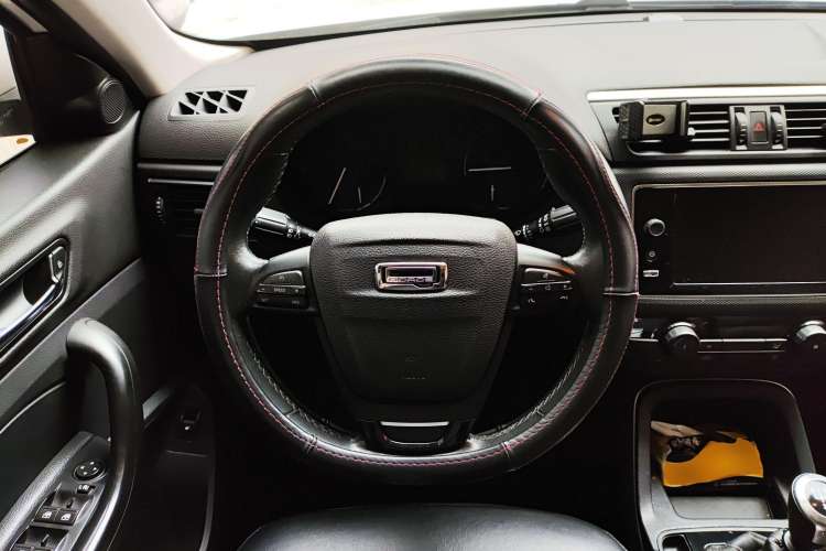 Used Qoros 5 2017 1.6T Manual Leading Model Steering Wheel