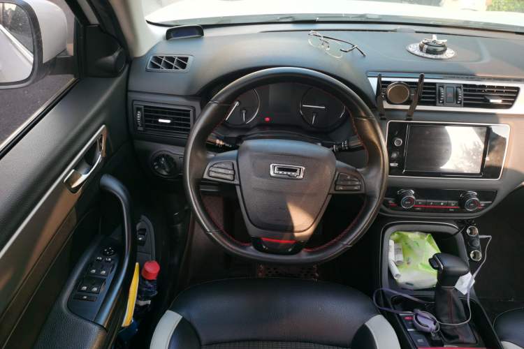Used Qoros 5 2017 1.6T Automatic Prestige Model Steering Wheel