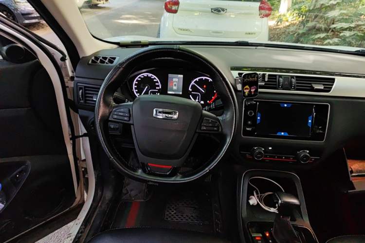 Used Qoros 5 2017 1.6T Automatic Prestige Model Steering Wheel
