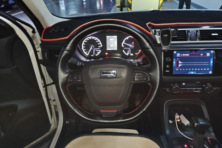 Used Qoros 5 2017 1.6T Automatic Prestige Model Steering Wheel