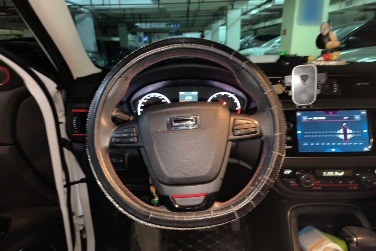 Used Qoros 5 2017 1.6T Automatic New Elite Model Steering Wheel