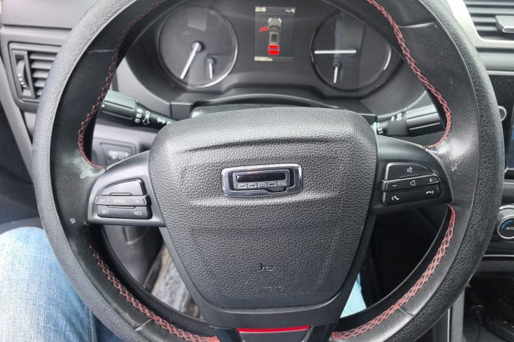 Used Qoros 5 2017 1.6T Automatic Prestige Model Steering Wheel