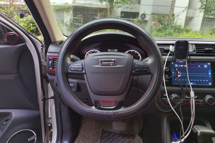 Used Qoros 5 2017 1.6T Automatic New Elite Model Steering Wheel