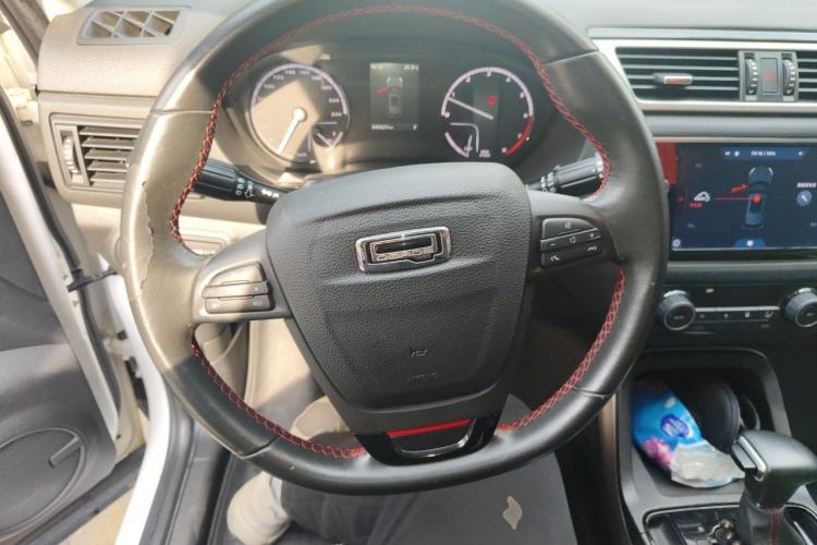 Used Qoros 5 2017 1.6T Automatic Prestige Model Steering Wheel
