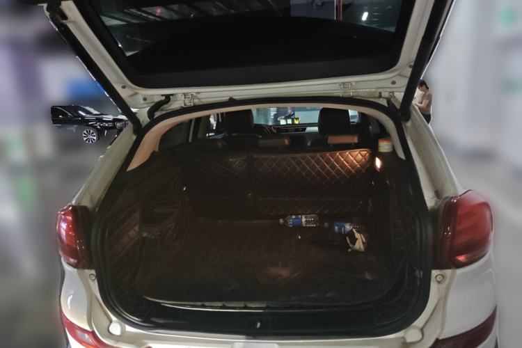 Used Qoros 5 2017 1.6T Automatic Prestige Model Trunk