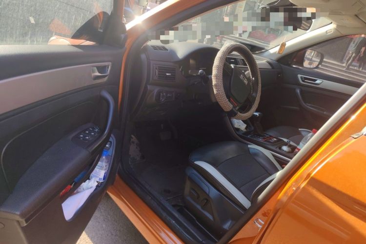 Used Qoros 5 2017 1.6T Automatic Prestige Model Driver Seat