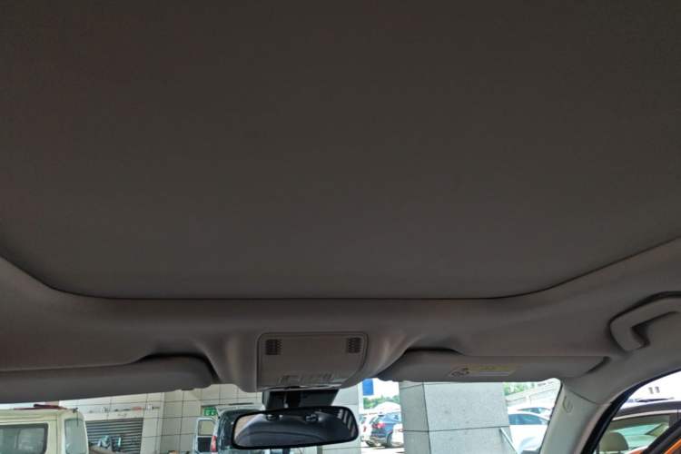 Used Qoros 5 2017 1.6T Automatic Prestige Model Headliner