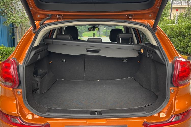 Used Qoros 5 2017 1.6T Automatic Prestige Model Trunk