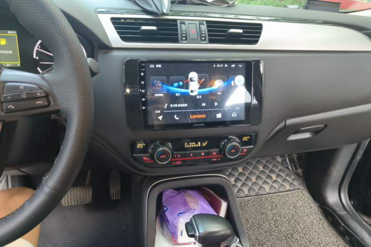 Used Qoros 5 2018 1.6T Automatic Prestige Model Audio And AC Panel