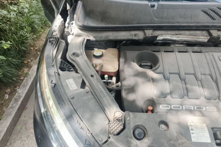 Used Qoros 5 2018 1.6T Automatic Prestige Model Engine Bay Right
