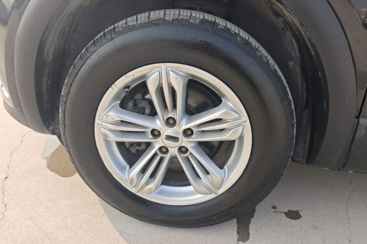 Used Qoros 5 2018 Revised Version 1.6T Automatic Leading Edition Exterior 6