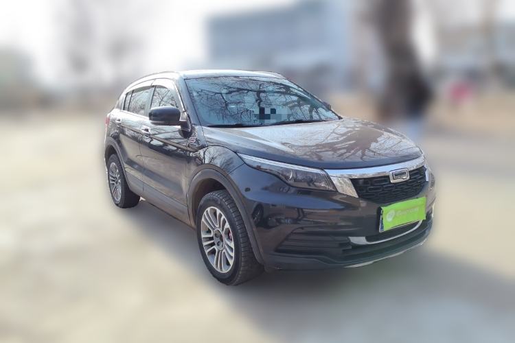 Used Qoros 5 2018 Revised 1.6T Automatic Luxury Version Front Right 45 Deg