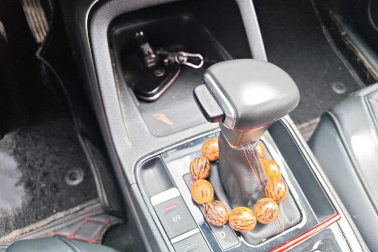 Used Qoros 5 2018 Revised 1.6T Automatic Luxury Version Gear Lever