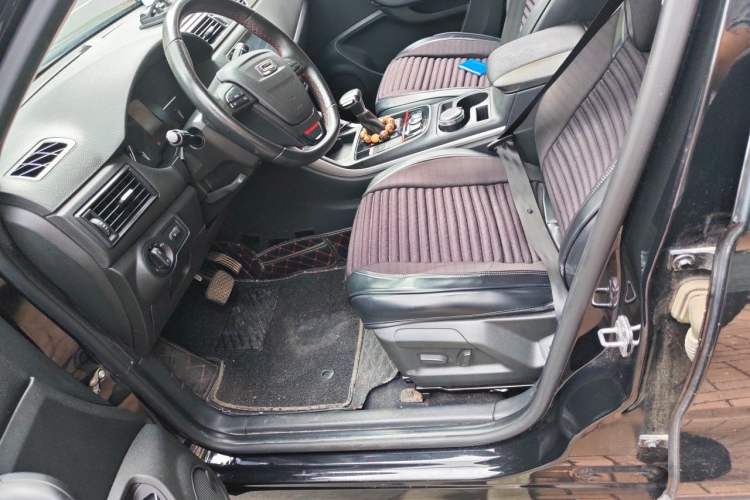 Used Qoros 5 2018 Revised 1.6T Automatic Luxury Version Left Front Seat