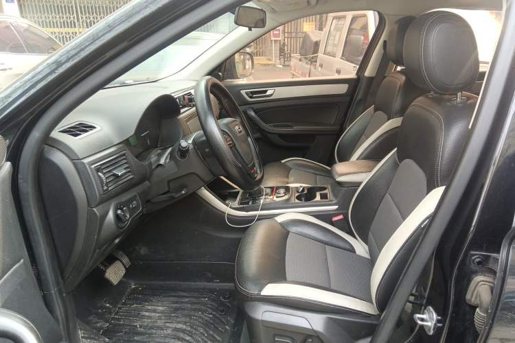 Used Qoros 5 2018 Revised 1.6T Automatic Luxury Version Left Front Seat