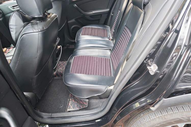 Used Qoros 5 2018 Revised 1.6T Automatic Luxury Version Left Rear Seat