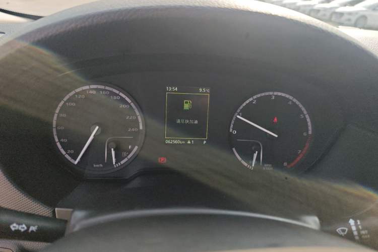 Used Qoros 5 2018 Revised Version 1.6T Automatic Leading Edition Odometer Close Up