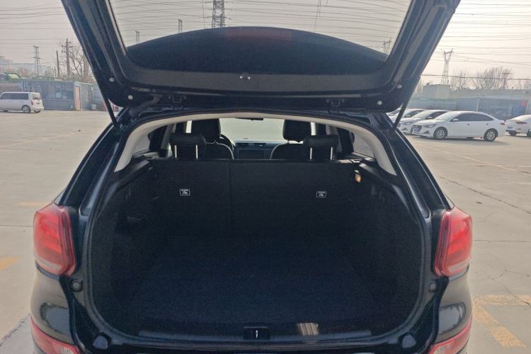 Used Qoros 5 2018 Revised Version 1.6T Automatic Leading Edition Trunk