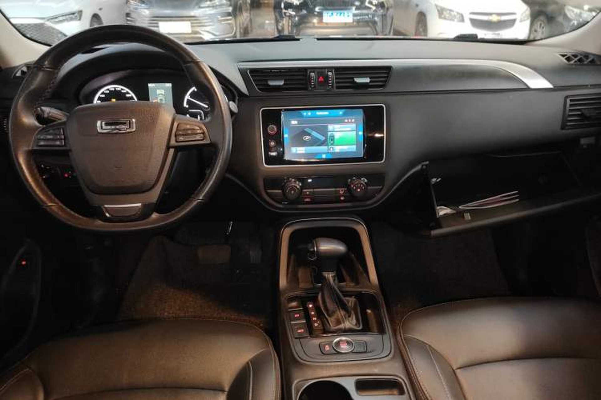 Used Qoros 5 2018 Revised Version 1.6T Automatic Leading Edition Audio And AC Panel