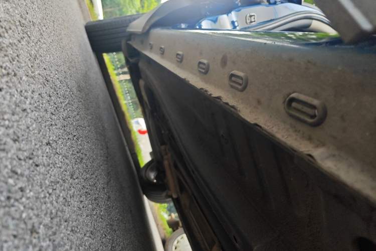 Used Qoros 5 2018 1.6T Automatic Prestige Model Chassis Front Right