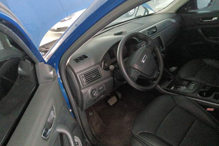 Used Qoros 5 2018 Revised Version 1.6T Automatic Leading Edition Driver Seat