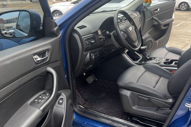 Used Qoros 5 2018 Revised Version 1.6T Automatic Leading Edition Driver Seat