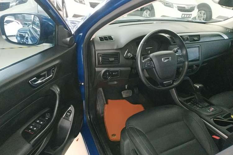 Used Qoros 5 2018 Revised Version 1.6T Automatic Leading Edition Driver Seat