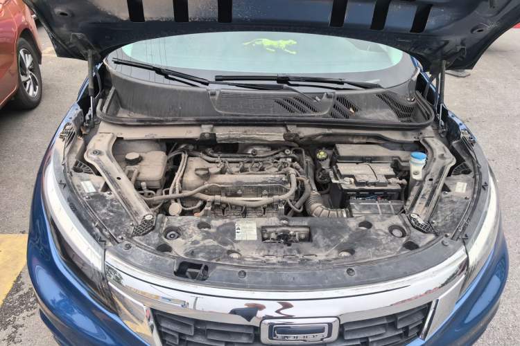 Used Qoros 5 2018 1.6T Automatic Leading Model Engine Bay