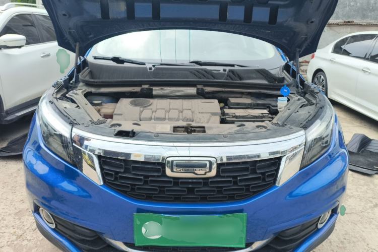 Used Qoros 5 2018 Revised Version 1.6T Automatic Leading Edition Engine Bay