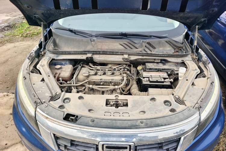 Used Qoros 5 2018 Revised Version 1.6T Automatic Leading Edition Engine Bay
