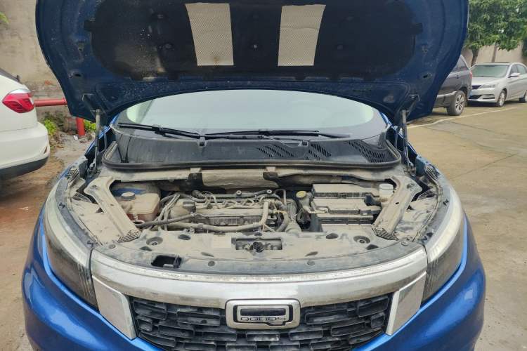 Used Qoros 5 2018 Revised Version 1.6T Automatic Leading Edition Engine Bay