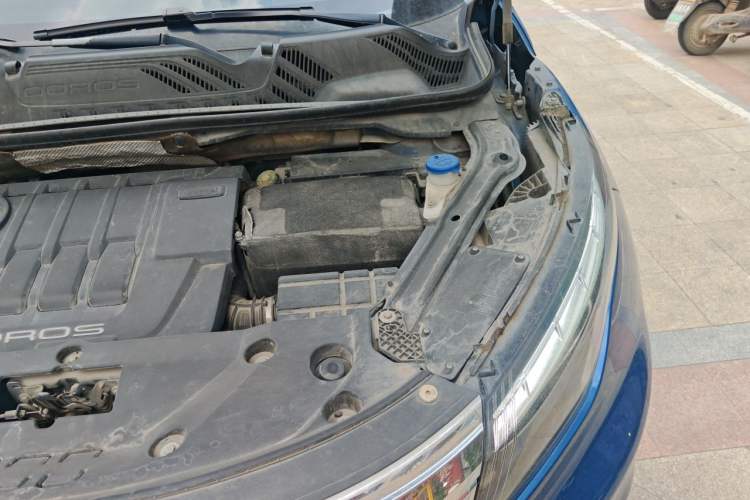 Used Qoros 5 2018 1.6T Automatic Prestige Model Engine Bay Left