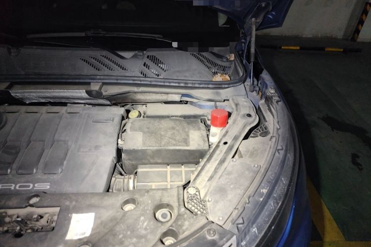 Used Qoros 5 2018 1.6T Automatic Prestige Model Engine Bay Left