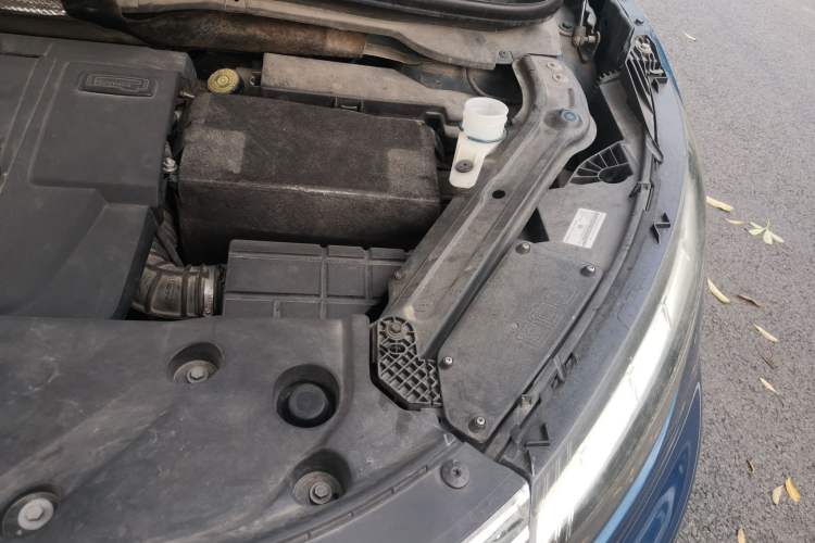 Used Qoros 5 2018 1.6T Automatic Prestige Model Engine Bay Left